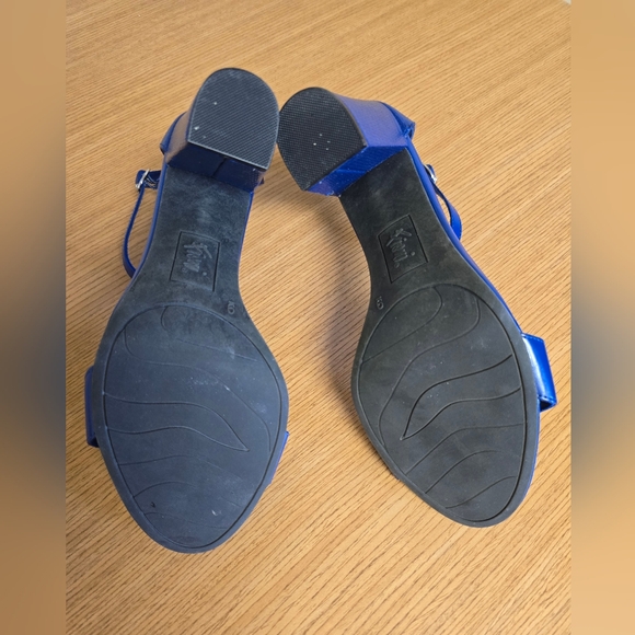 Womens Fiori size 9 royal blue dress sandals - Picture 6 of 7